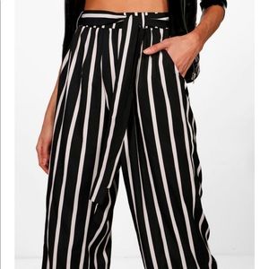 Boohoo Tall wide leg stripe trousers